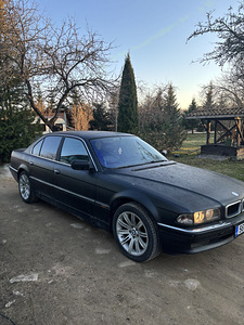 BMW 7-seeria E38 manuaal V8 – hea projektiauto, 361 290 km (3 foto / 9)