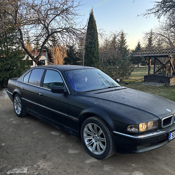BMW 7-seeria E38 manuaal V8 – hea projektiauto, 361 290 km