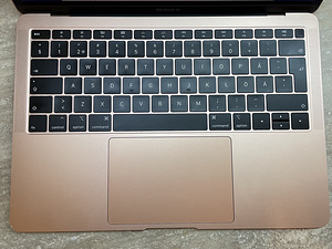 MacBook Air 13, 2018 (3 foto / 4)