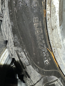Зимние шины 205/55/R16 (2 фото из 5)