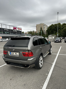 BMW X5 (5 фото из 5)