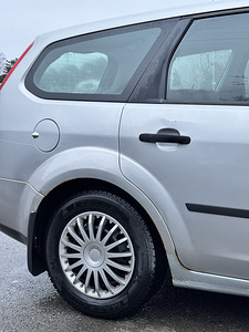 Ford Focus 1.6 Benzin Automaat / Registreerimistasu on makst (3 foto / 15)