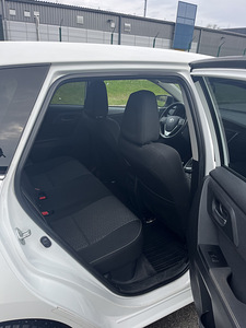 Toyota Auris 1.8 Гибрид + LPG Автомат 2014 (9 фото из 9)