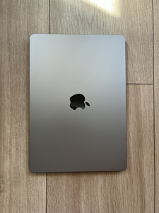 MacBook Air M2 (2022), 16GB/256GB, 13” (2 foto / 10)