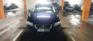 Volvo V70 2.4 136kW (2 foto / 9)