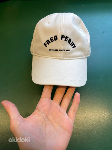Новая оригинальная кепка Фреда Перри (фото #1)