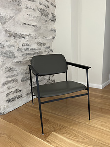 Treimann 2 chairs toolid brand new (4 foto / 10)