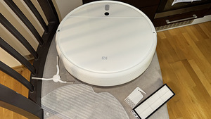 Xiaomi Mi Robot Vacuum Mop + matt (1 foto / 3)