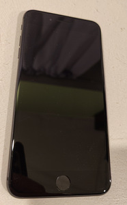 iPhone 8 plus 64gb Space Gray väga heas korras! (1 foto / 3)