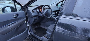 Peugeot 5008 LPG (9 foto / 15)