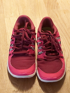 Nike кроссовки, размер 36,5 (2 фото из 3)
