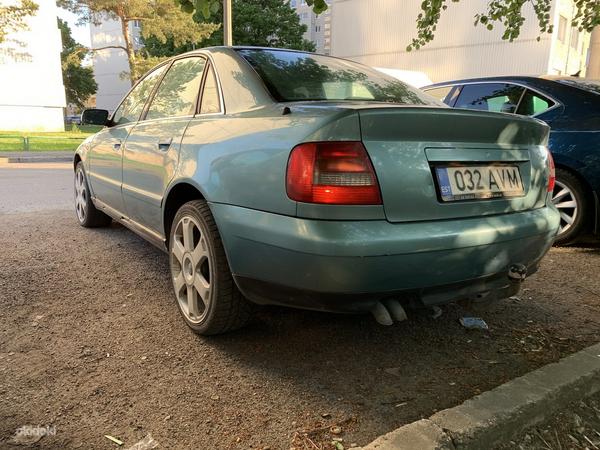 Audi A4 2.5D quattro (foto #2)