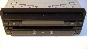 Clarion NZ502E (7 фото из 9)