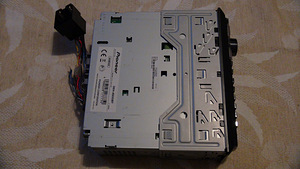 Pioneer DEH-4500BT (4 foto / 6)