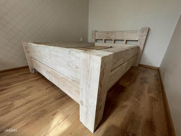 Массивная деревянная кровать 140x200 (фото #2)