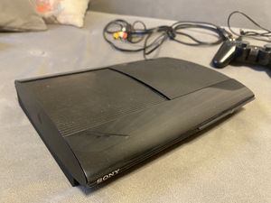 PS3 / Playstation 3 Super slim прошитая (4 фото из 6)