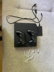 PS4/PlayStation 4 slim kit GoldHEN (1 foto / 6)