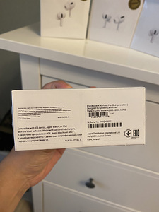 AirPods Про (2 фото из 4)