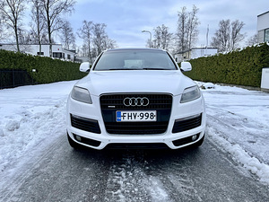 Audi Q7 S-line (3 фото из 15)