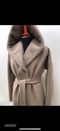 Пальто зимнее новое кашемировое с капюшоном р 42 (фото #2)