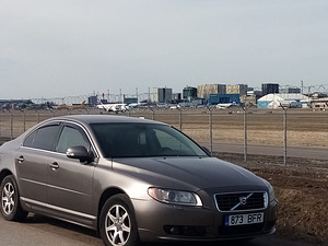 Volvo S-80 (8 foto / 12)