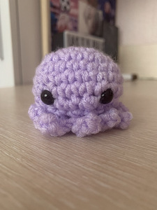 Игрушка осьминог (2 фото из 2)