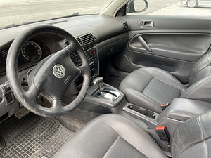 Volkswagen passat 1.9tdi автомат (10 фото из 11)
