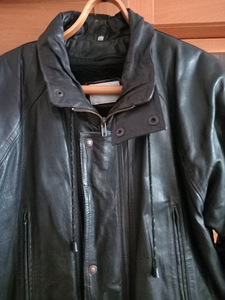 Polsterdatud nahkjakk XL (5 foto / 10)