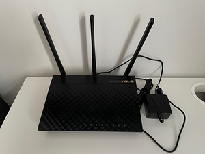 Asus RT-AC66U Wireless-AC1750 Gigabit Dual-Band router (2 foto / 3)