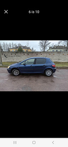 Auto (2 foto / 3)