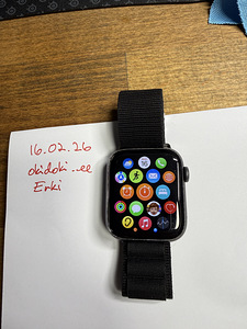 Apple Watch SE 44mm, Uus aku (7 foto / 7)