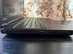 Lenovo thinkpad W541 (3 foto / 5)