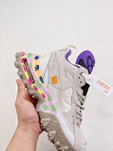 Off-White Nike Air Terra (3 foto / 8)