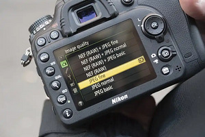 Nikon D7100 (2 фото из 2)