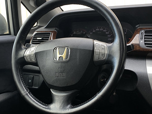 Honda (9 foto / 13)