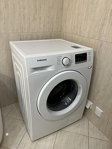 Pesumasin Samsung WW70T4040EE/LE (1 foto / 2)