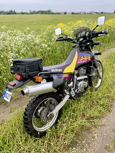 Suzuki DR650SE (2 foto / 8)