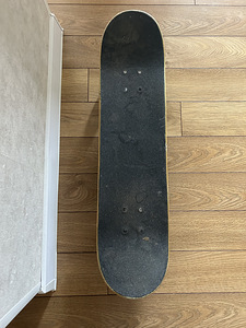 Skeitboard, väga heas korras (3 foto / 3)
