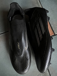 Adidas F50 PRO Laceless FG (5 foto / 5)