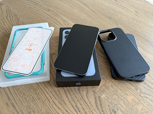 iPhone 13 pro 128gb Sierra blue (1 foto / 3)