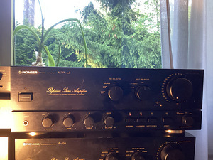 Референсный усилитель Pioneer A-757 mk2 (1 фото из 3)