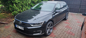 Vw passat b8 GTE Plug-In гибрид (3 фото из 6)