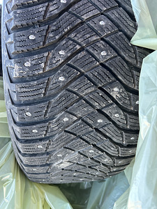 Good Year UltraGrip Arctic 2 naastrehvid (7 foto / 8)