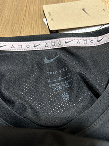 Uus Nike Dri-Fit Miles meeste trennisärk (5 foto / 10)