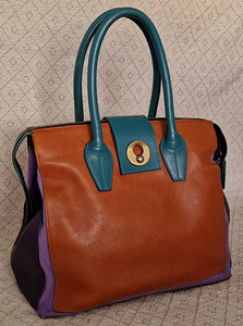 Yves Saint Laurent nahast kott (1 foto / 5)