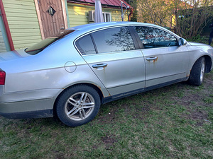 Vw Passat B6 1.9 TDI (7 foto / 14)