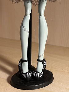 Helendav Monster High nukk (6 foto / 8)