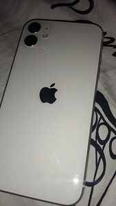 iPhone 11 128 гб (1 фото из 6)