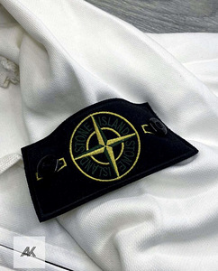 Stone Islandi pusa (3 foto / 8)
