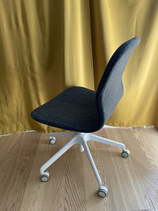 Kontoritool tugitool IKEA Långfjäll (4 foto / 5)
